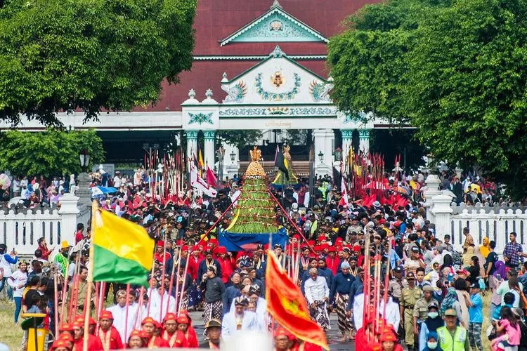 Jawa: Sekaten dan Grebeg