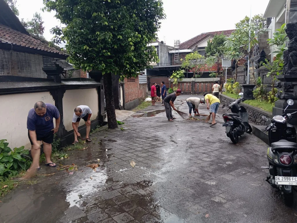 Arti Gotong Royong: Definisi, Jenis, Nilai, dan Tantangannya di Era Modern
